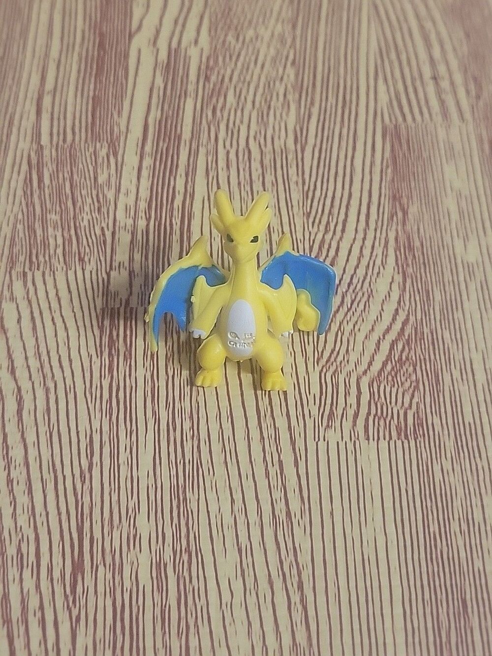 Pokemon 2007 Mini Vinyl R/L W Gumball Miniature Size Charizard Action Figure